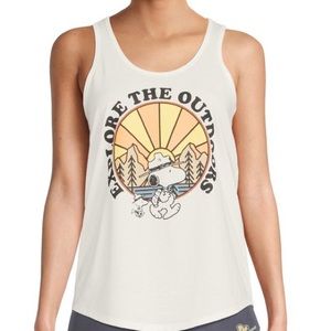 NWT Snoopy Explore Adventure Tank Top sz small